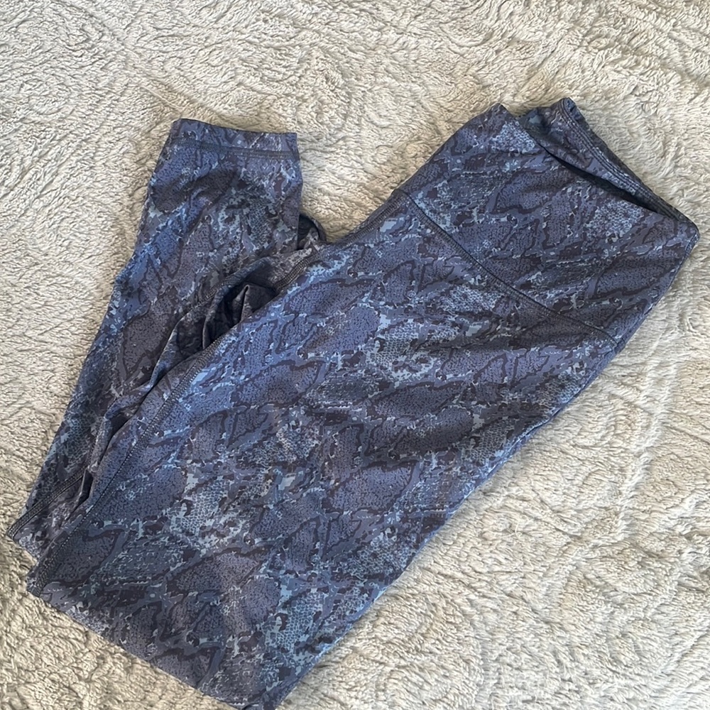 Medium Z by Zella Leggings